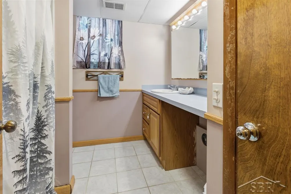 4469 E Millbrook Road Union Charter Township, MI 48858
