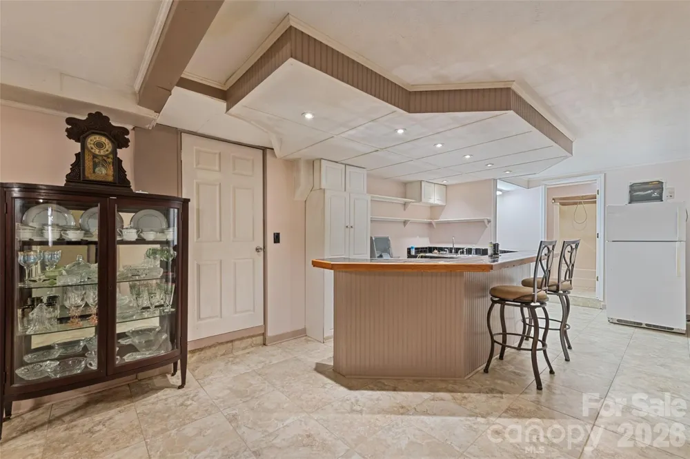 41 Vista Drive Clyde, NC 28721