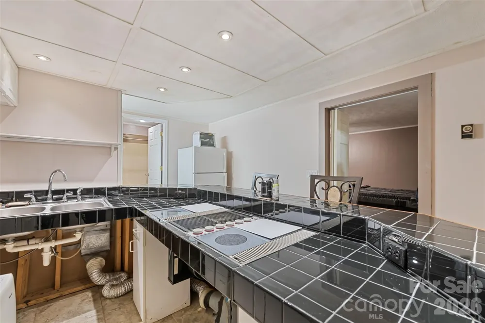 41 Vista Drive Clyde, NC 28721