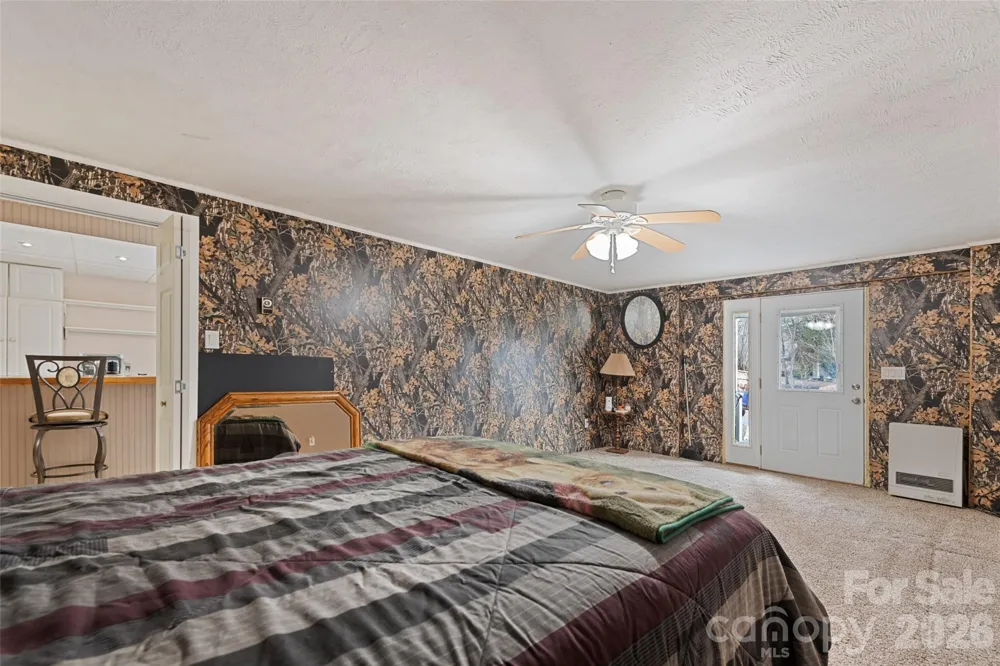 41 Vista Drive Clyde, NC 28721