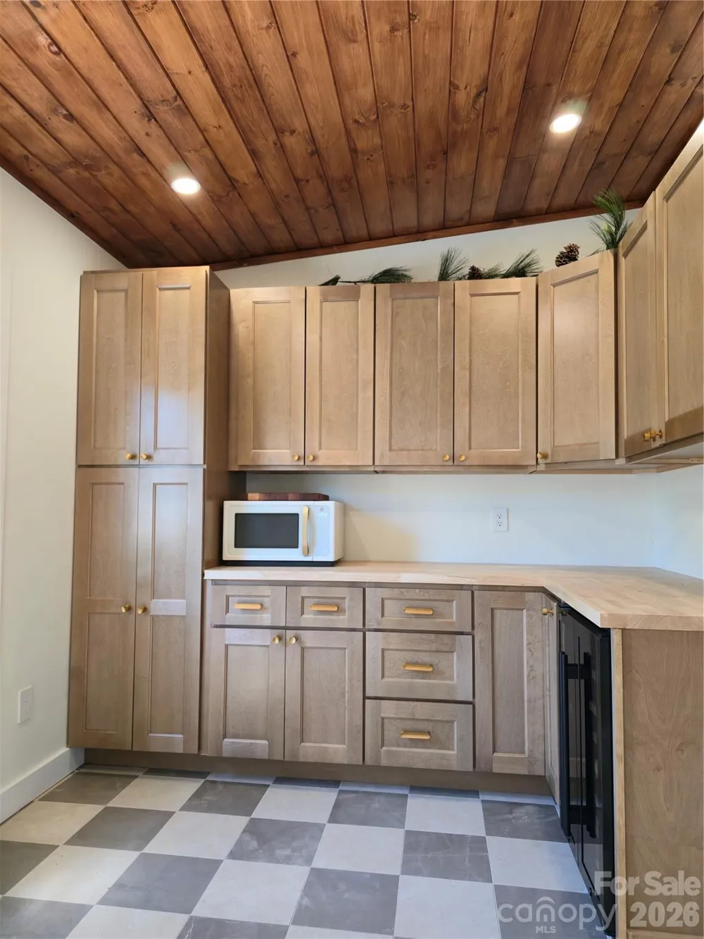 152 Florida Avenue Forest City, NC 28043