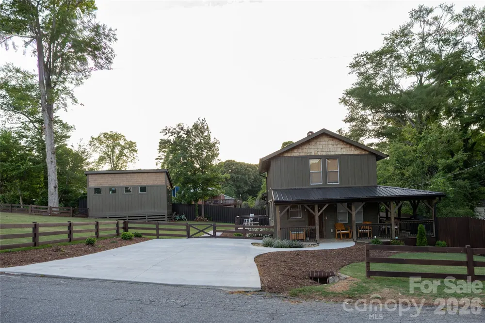152 Florida Avenue Forest City, NC 28043