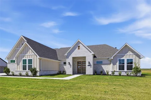 2230 Tutt Trail