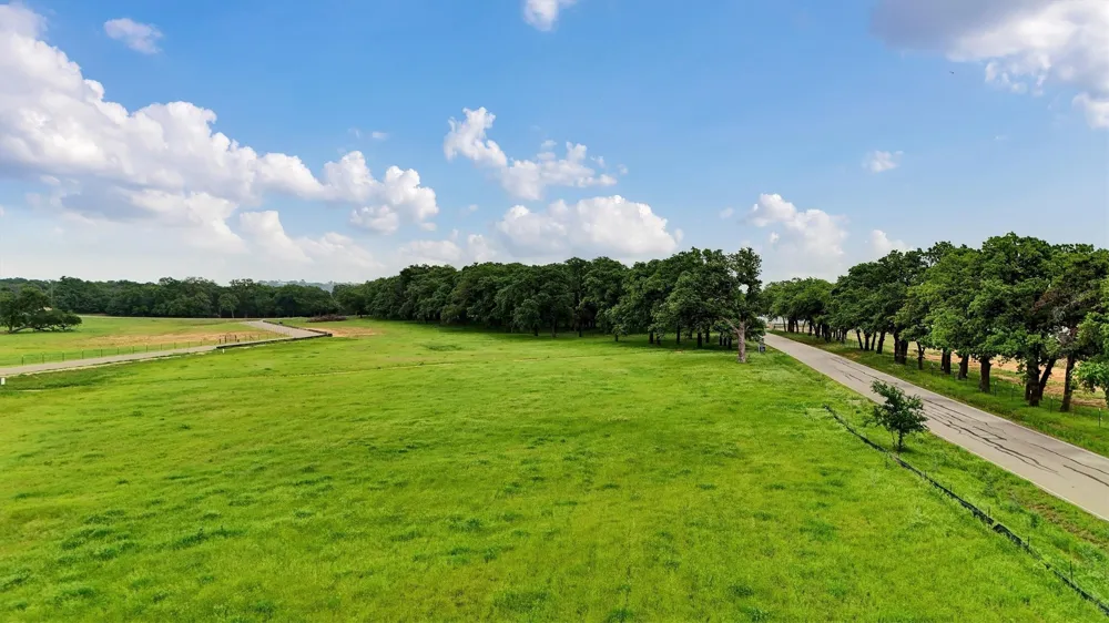 1508 Park Street Azle, TX 76020