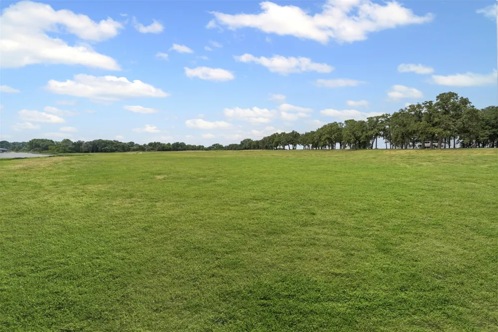 1508 Park Street Azle, TX 76020