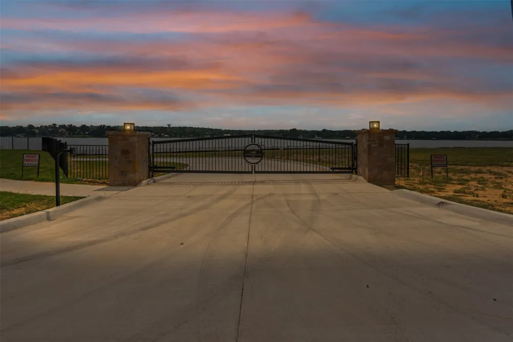 1500 Park Street Azle, TX 76020