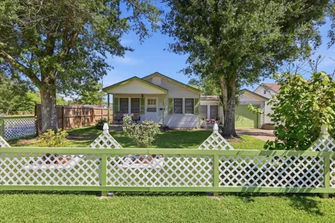 3006 Western Ave