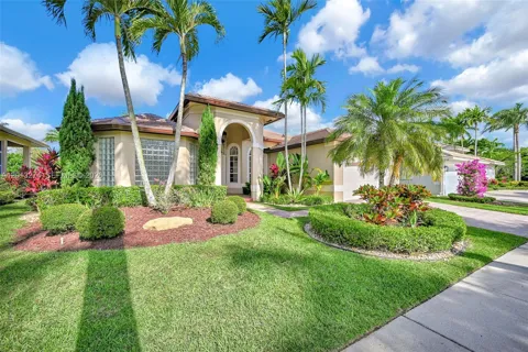2553 Jardin Manor