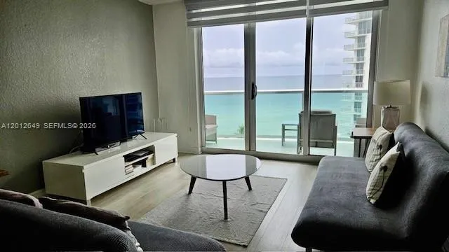 3901 S Ocean Dr #11M Hollywood, FL 33019