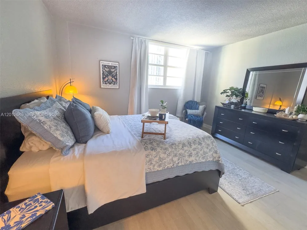 3901 S Ocean Dr #11M Hollywood, FL 33019