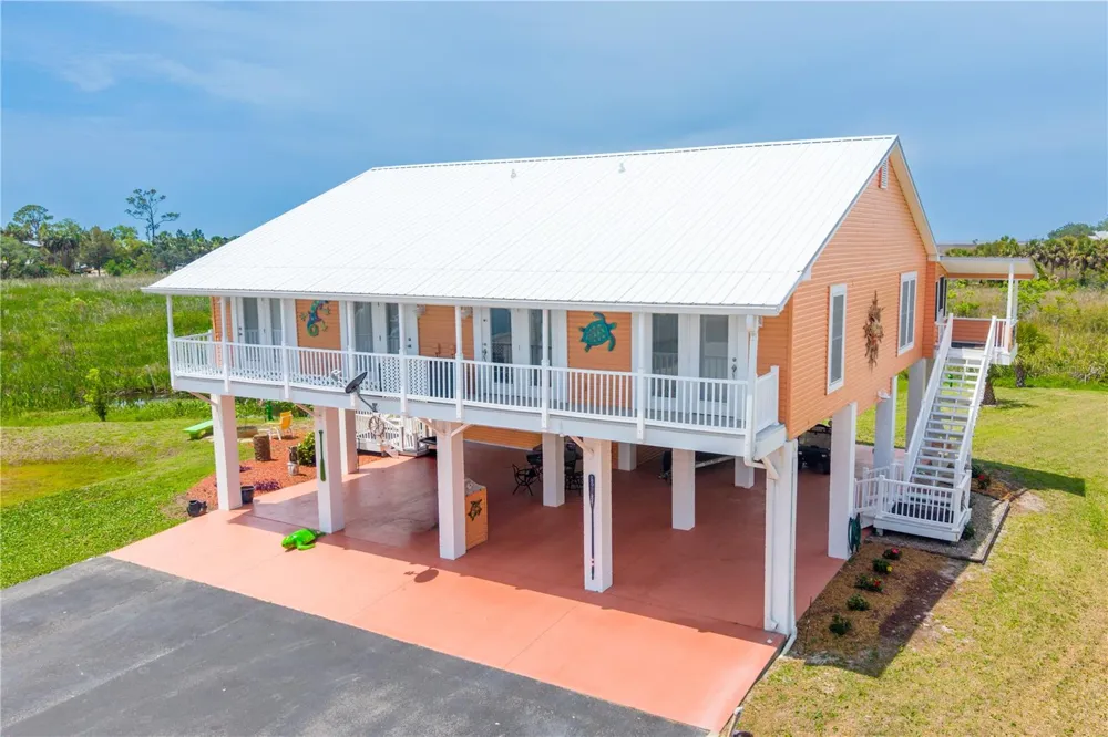 200/202 NE 205TH STREET Suwannee, FL 32692