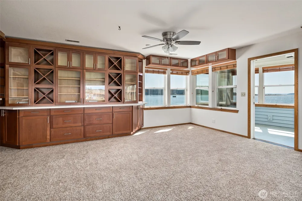 651 SE Bayshore Drive #E102 Oak Harbor, WA 98277