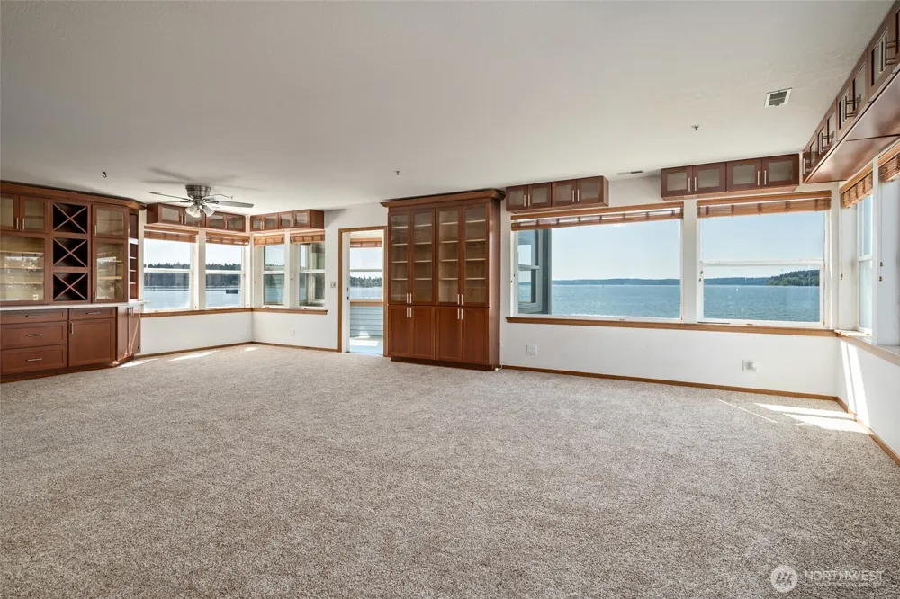651 SE Bayshore Drive #E102 Oak Harbor, WA 98277