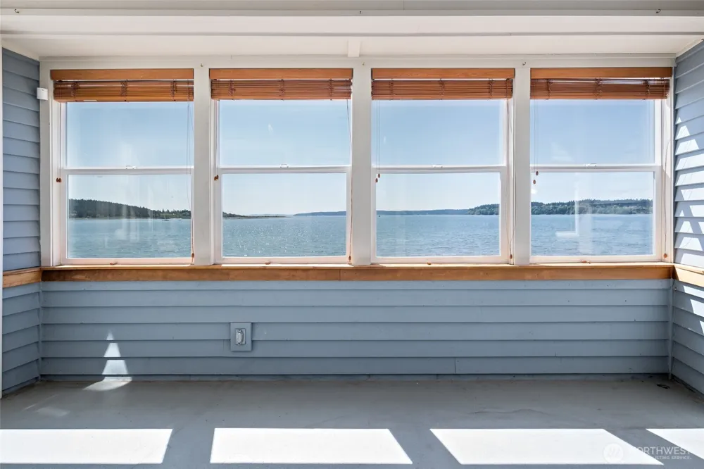 651 SE Bayshore Drive #E102 Oak Harbor, WA 98277