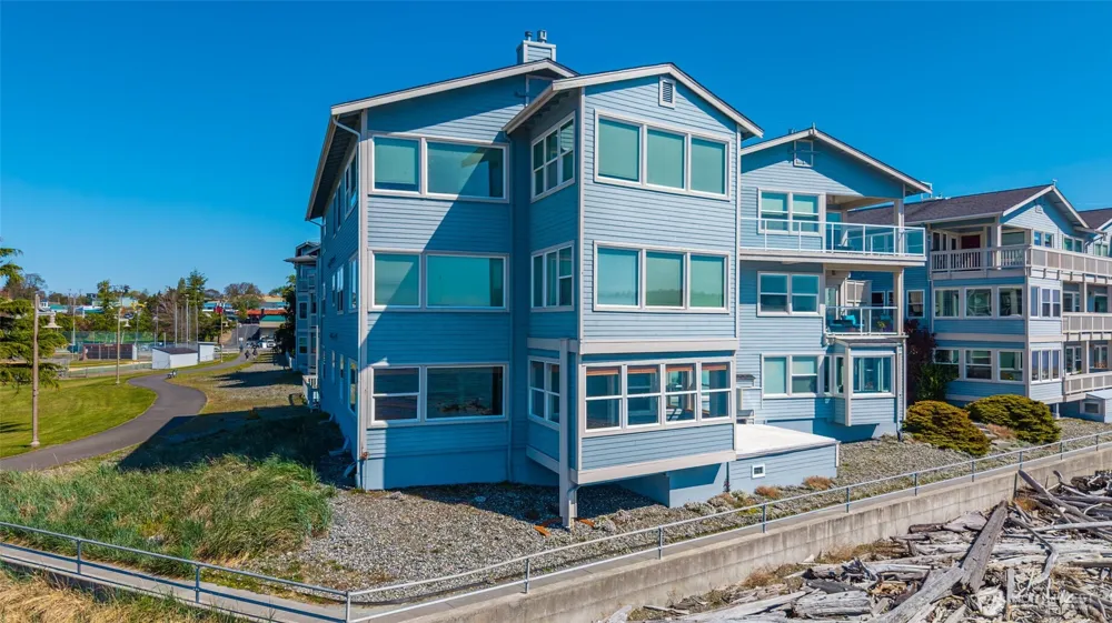 651 SE Bayshore Drive #E102 Oak Harbor, WA 98277