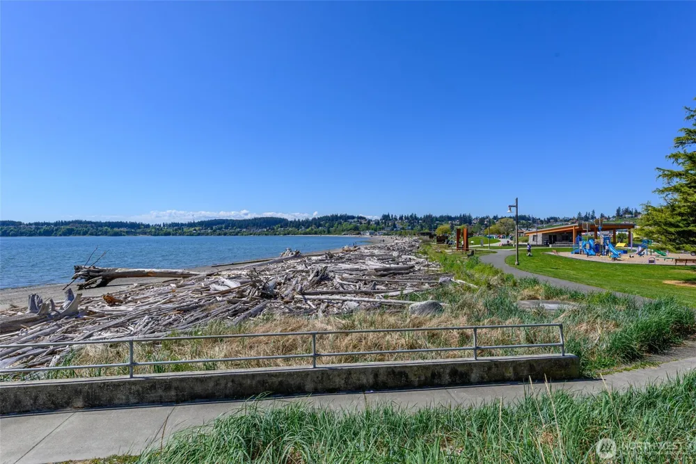 651 SE Bayshore Drive #E102 Oak Harbor, WA 98277