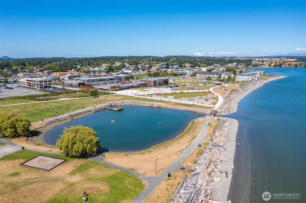 651 SE Bayshore Drive #E102 Oak Harbor, WA 98277