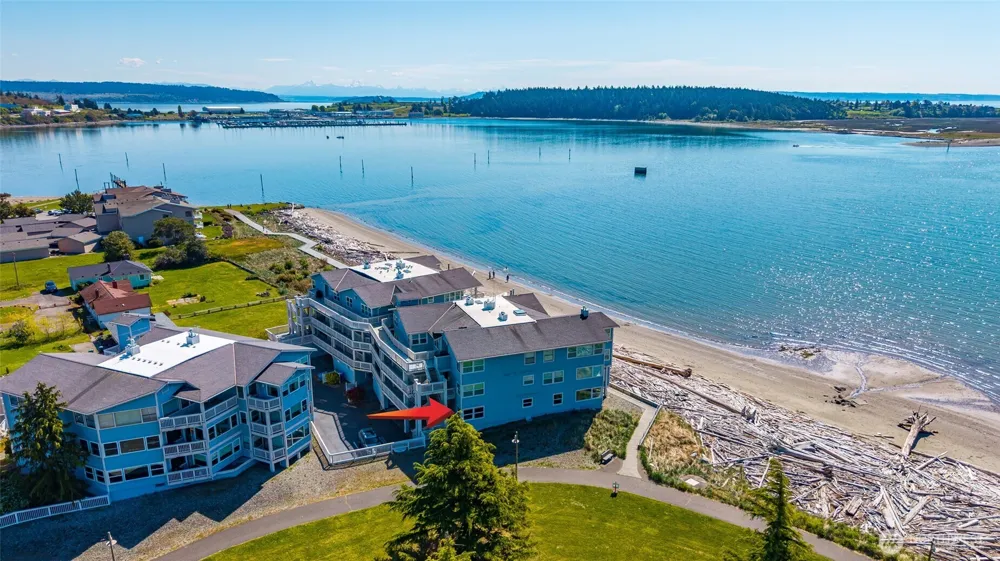 651 SE Bayshore Drive #E102 Oak Harbor, WA 98277
