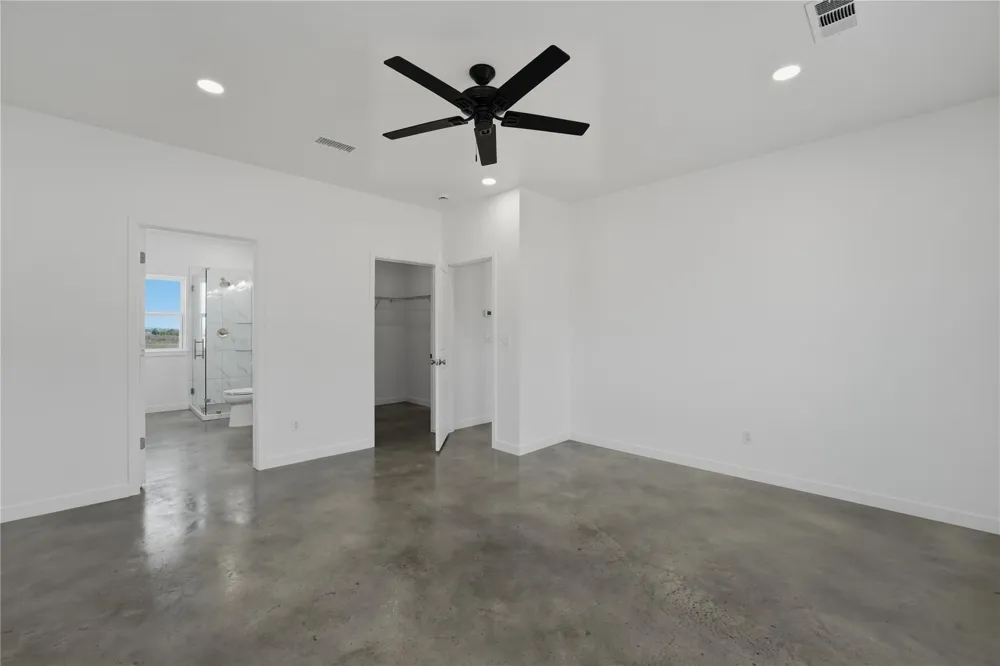 9345 Hajovsky Road La Grange, TX 78945