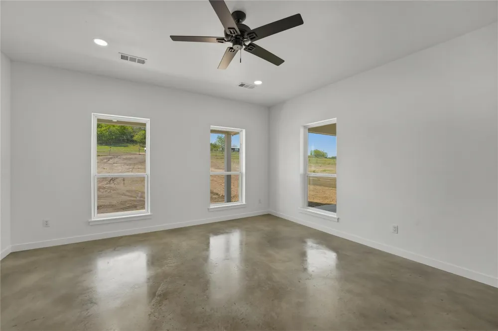 9345 Hajovsky Road La Grange, TX 78945