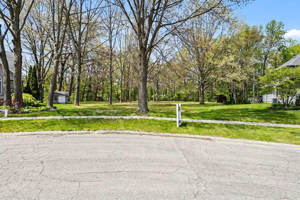 1435 Silver Creek Place St. Joseph, MI 49085