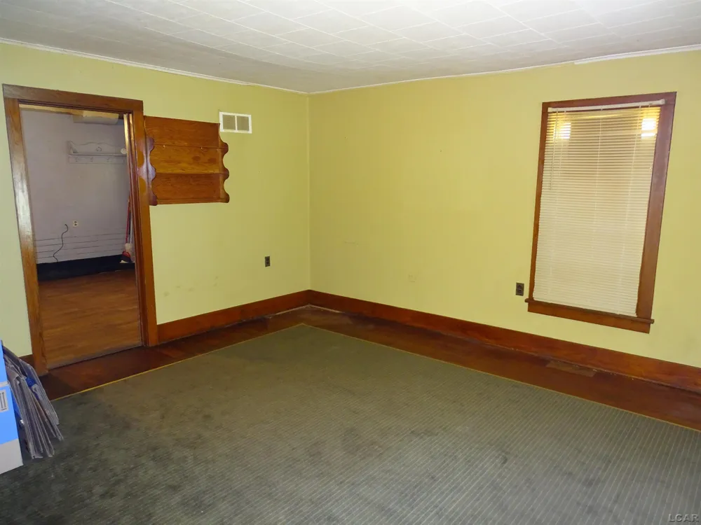 2729 Bent Oak Avenue Adrian Township, MI 49221