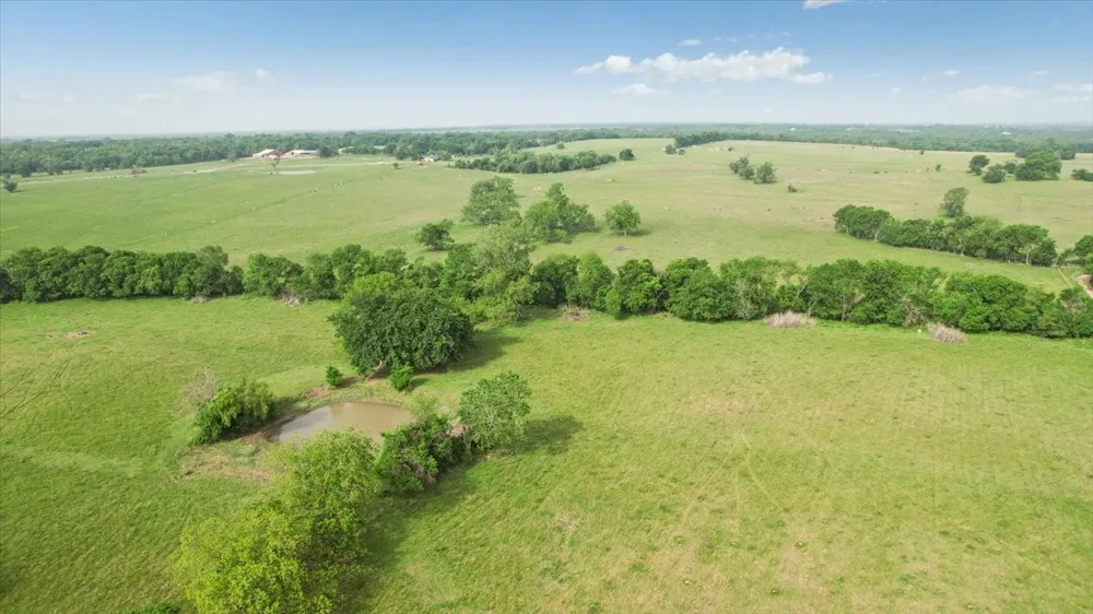 N Fm 100 Honey Grove, TX 75446