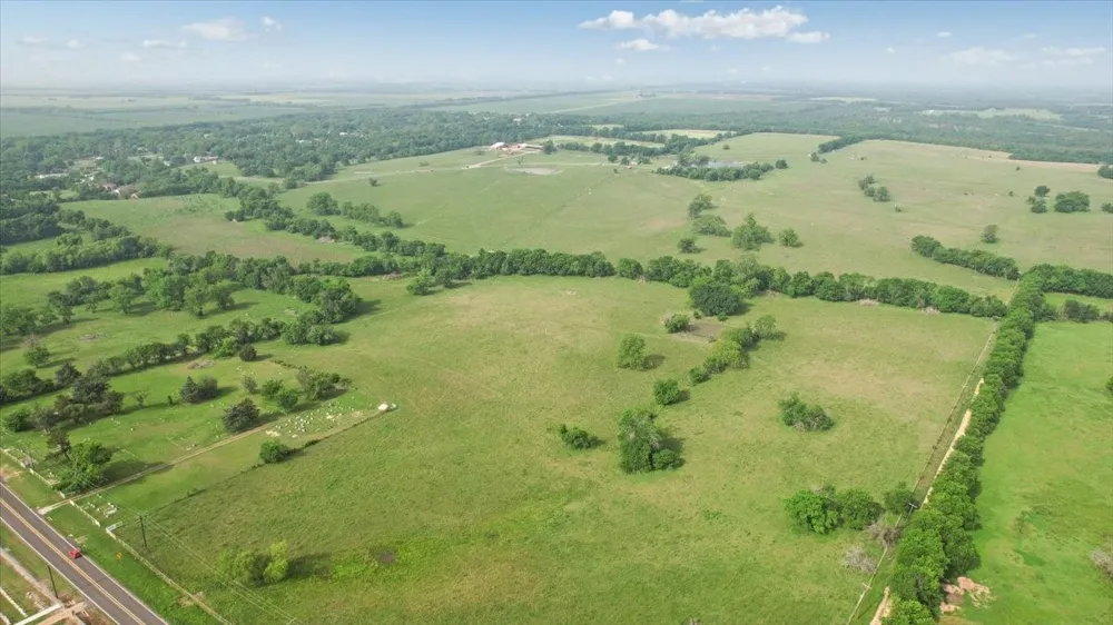 N Fm 100 Honey Grove, TX 75446