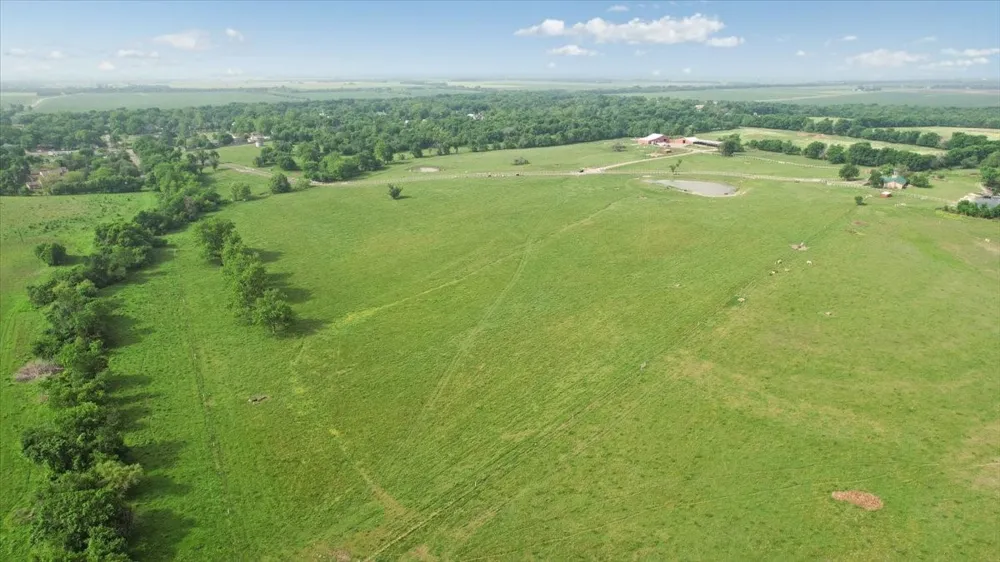 N Fm 100 Honey Grove, TX 75446