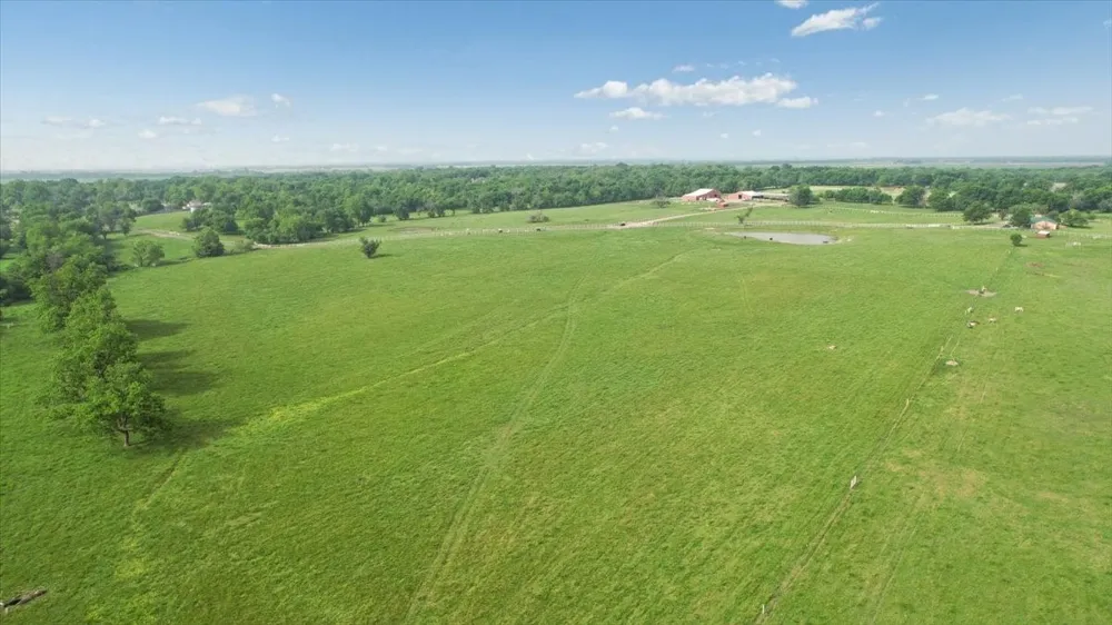 N Fm 100 Honey Grove, TX 75446