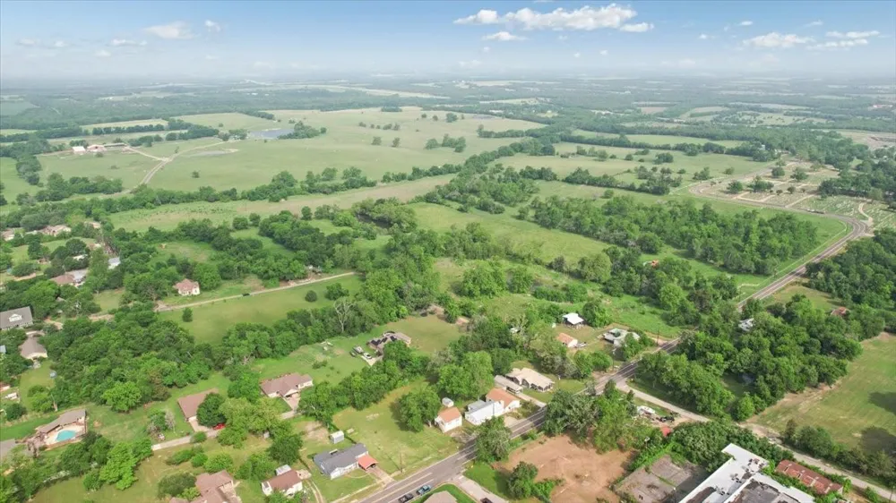 N Fm 100 Honey Grove, TX 75446