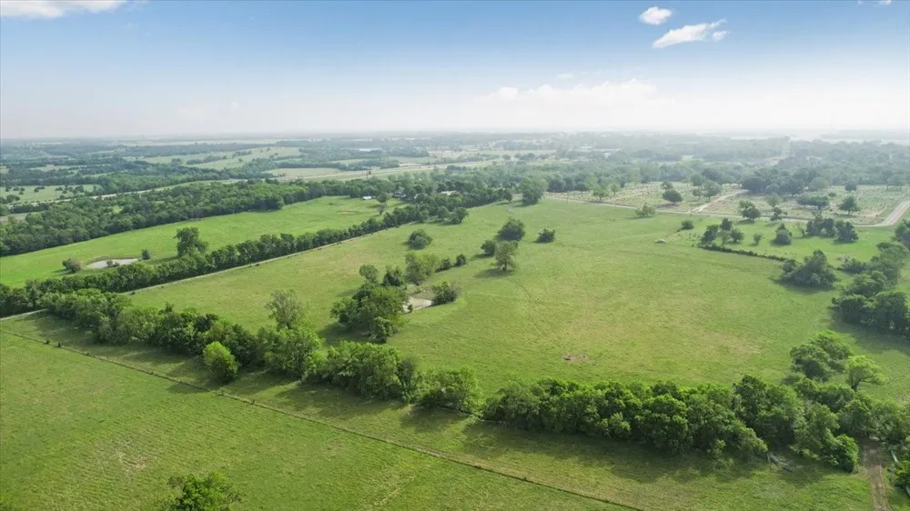 N Fm 100 Honey Grove, TX 75446