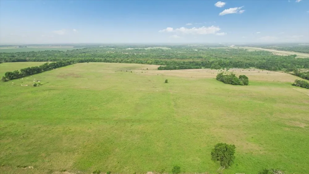 N Fm 100 Honey Grove, TX 75446