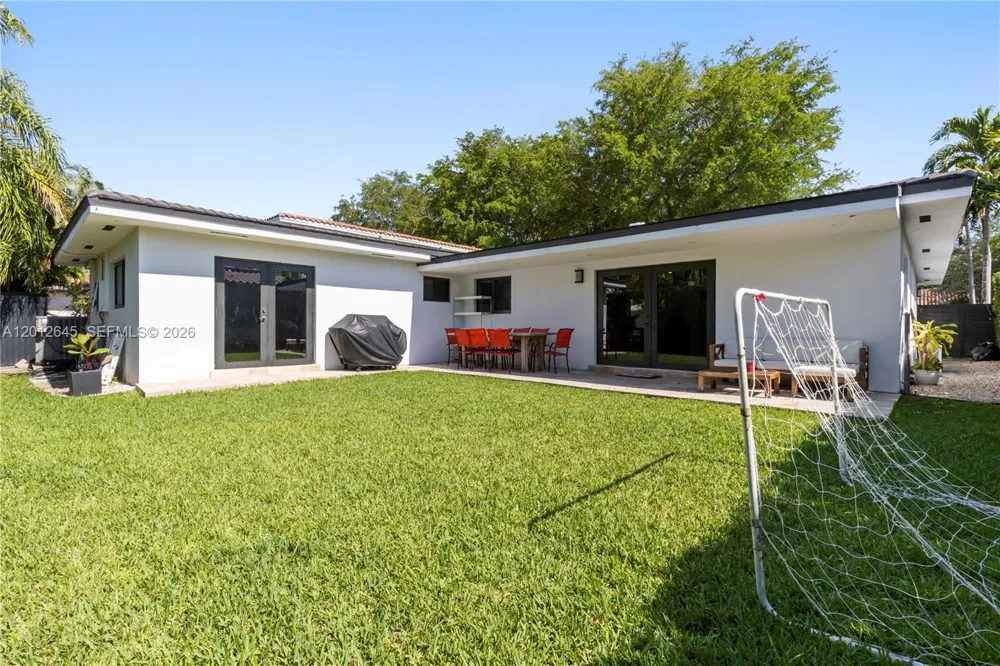 1549 Zuleta Ave Coral Gables, FL 33146