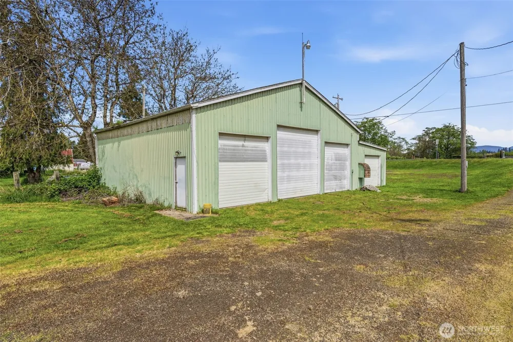 77 S Welcome Slough Cathlamet, WA 98612
