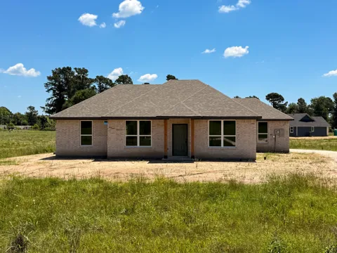 555 Pineview Circle