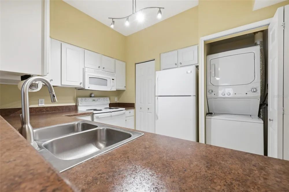 9172 SW 52ND ROAD #103 Gainesville, FL 32608