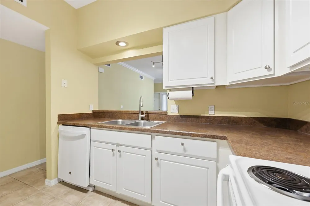 9172 SW 52ND ROAD #103 Gainesville, FL 32608