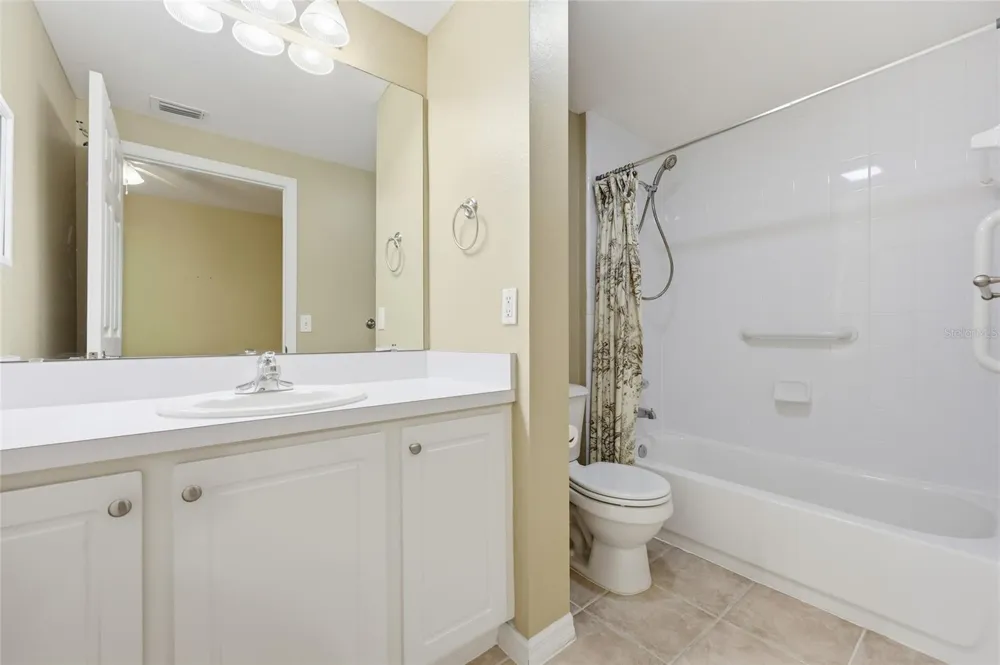 9172 SW 52ND ROAD #103 Gainesville, FL 32608