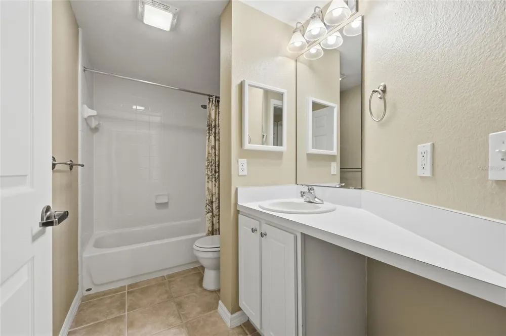 9172 SW 52ND ROAD #103 Gainesville, FL 32608