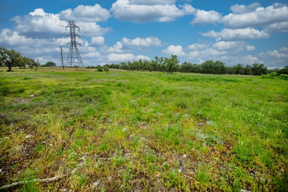 1 Seven Hills Drive Junction, TX 76849