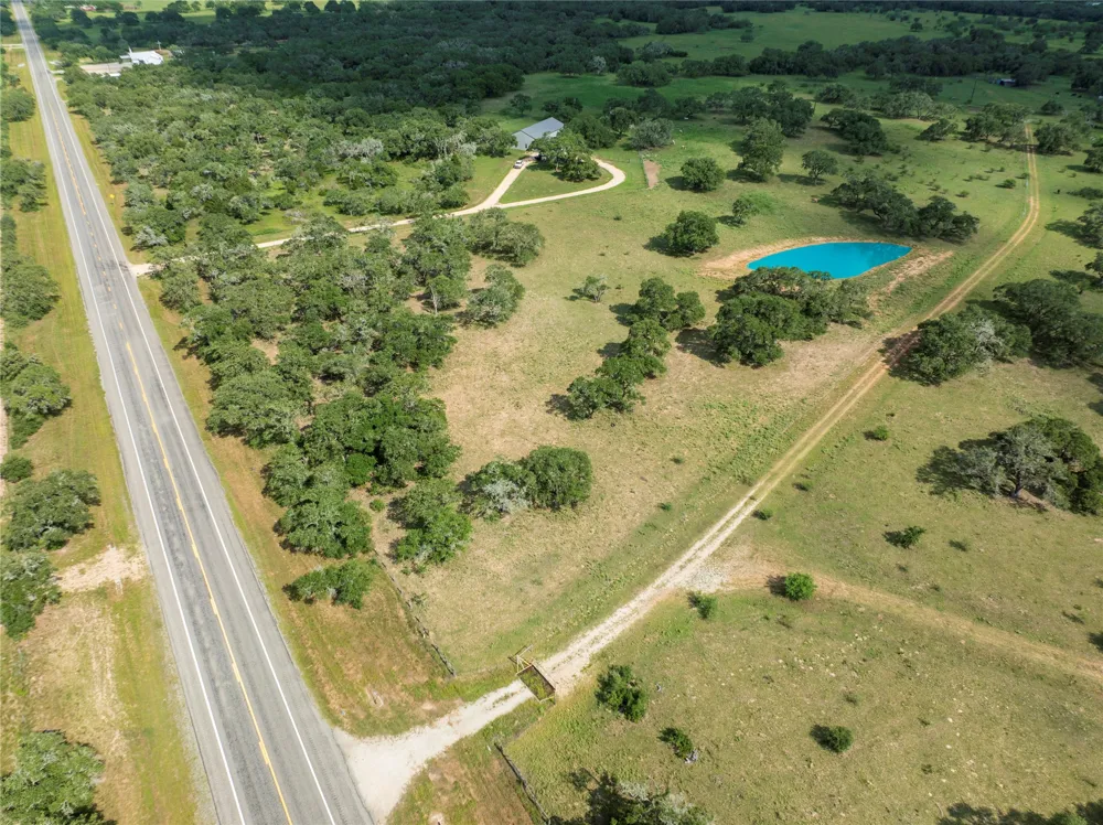 15545 TX-111 E Yoakum, TX 77995