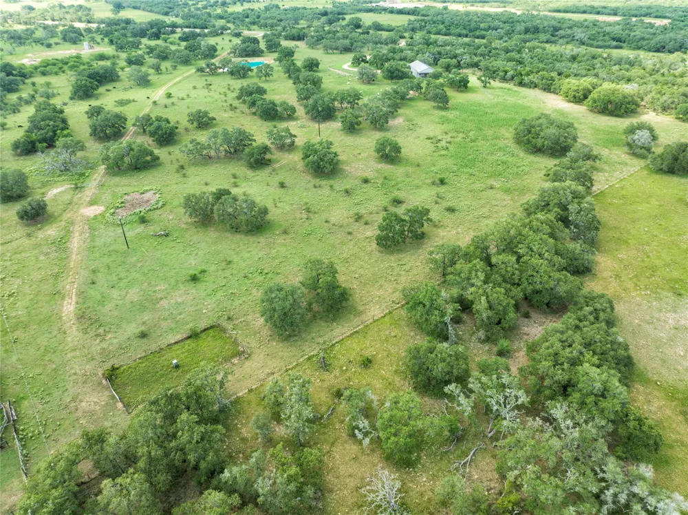 15545 TX-111 E Yoakum, TX 77995