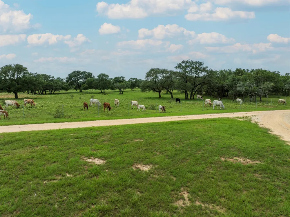 15545 TX-111 E Yoakum, TX 77995
