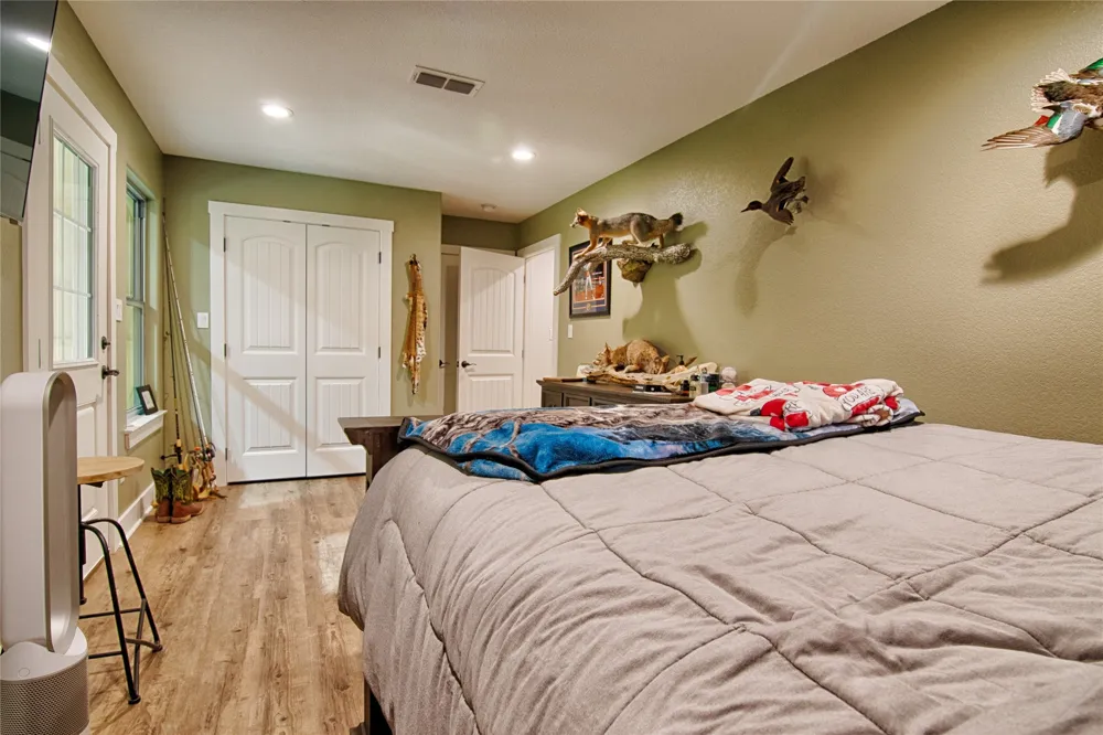 15545 TX-111 E Yoakum, TX 77995