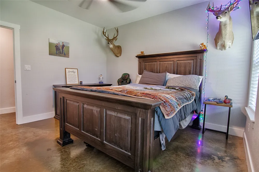 15545 TX-111 E Yoakum, TX 77995
