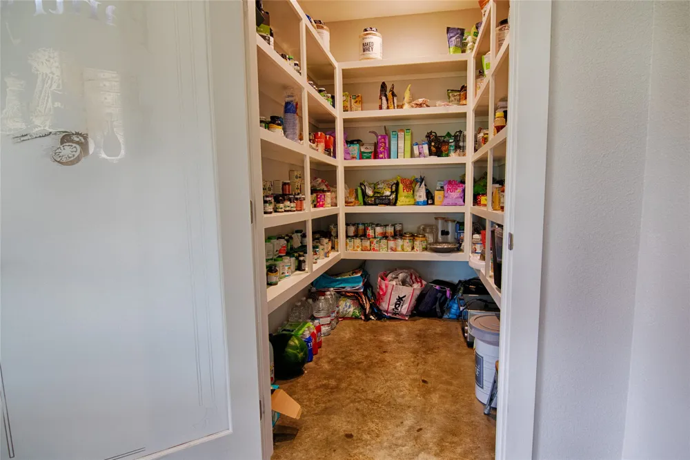 15545 TX-111 E Yoakum, TX 77995