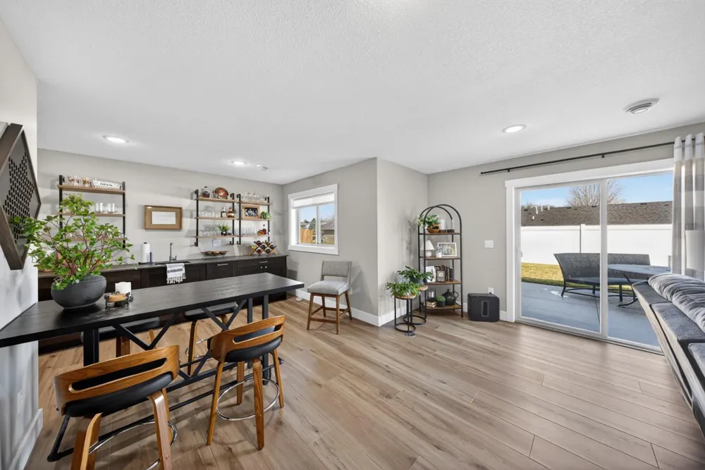 428 8th Street SW Pine Island, MN 55963