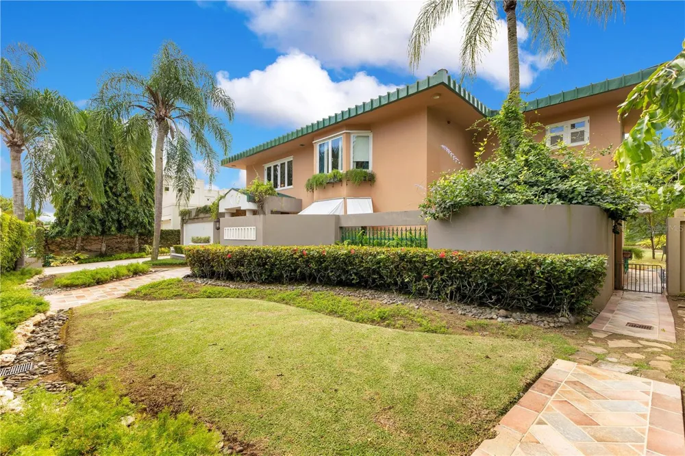 A2 MONTEBELLO STREET Guaynabo, PR 00969