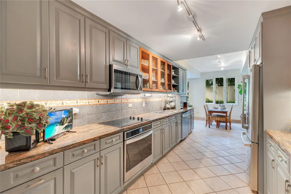 A2 MONTEBELLO STREET Guaynabo, PR 00969